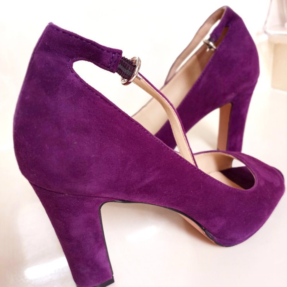 Beautiful Enzo Angiolini Purple Suede Peepetoe Pumps - Size 8.5 Heel is 3.5"